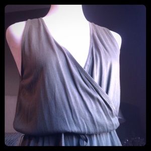 Carlson XS v-neck drape midi dress